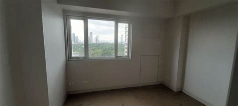 parking along shaw boulevard|Condo For Sale in Shaw Boulevard , Mandaluyong .